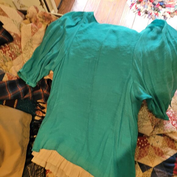 Love Jullian Dress - Picture 2 of 4